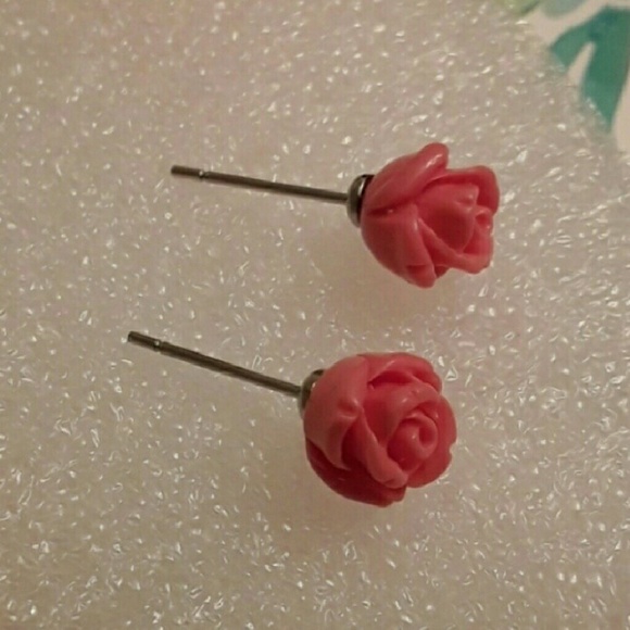 NEW Blushing Pink Roses - Picture 3 of 5